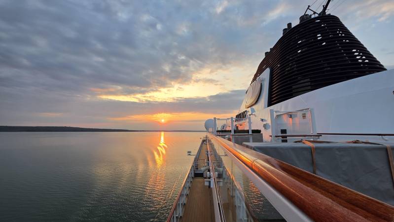 viking octantis sunset on great lakes cruise