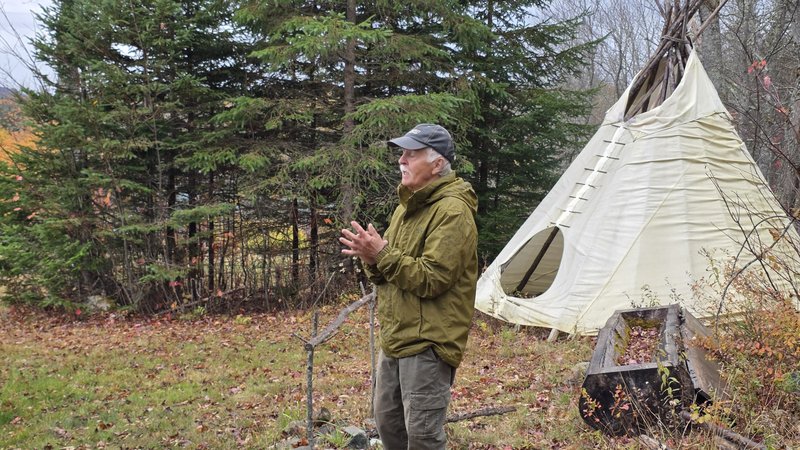 Gig Keirstead at the Indigenous maple history station in the maple woods at Elmhurst Outdoors
