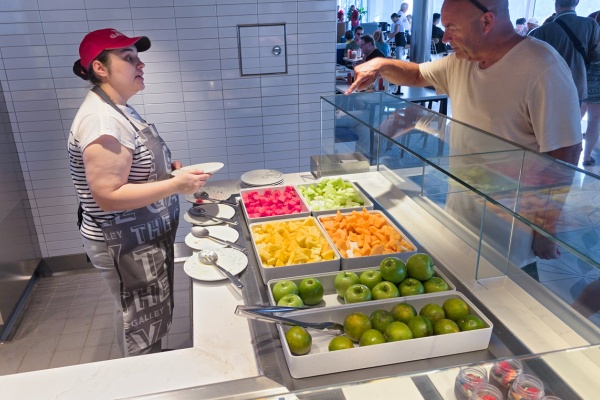 What Happens to the Food You Don't Eat on a Cruise Ship