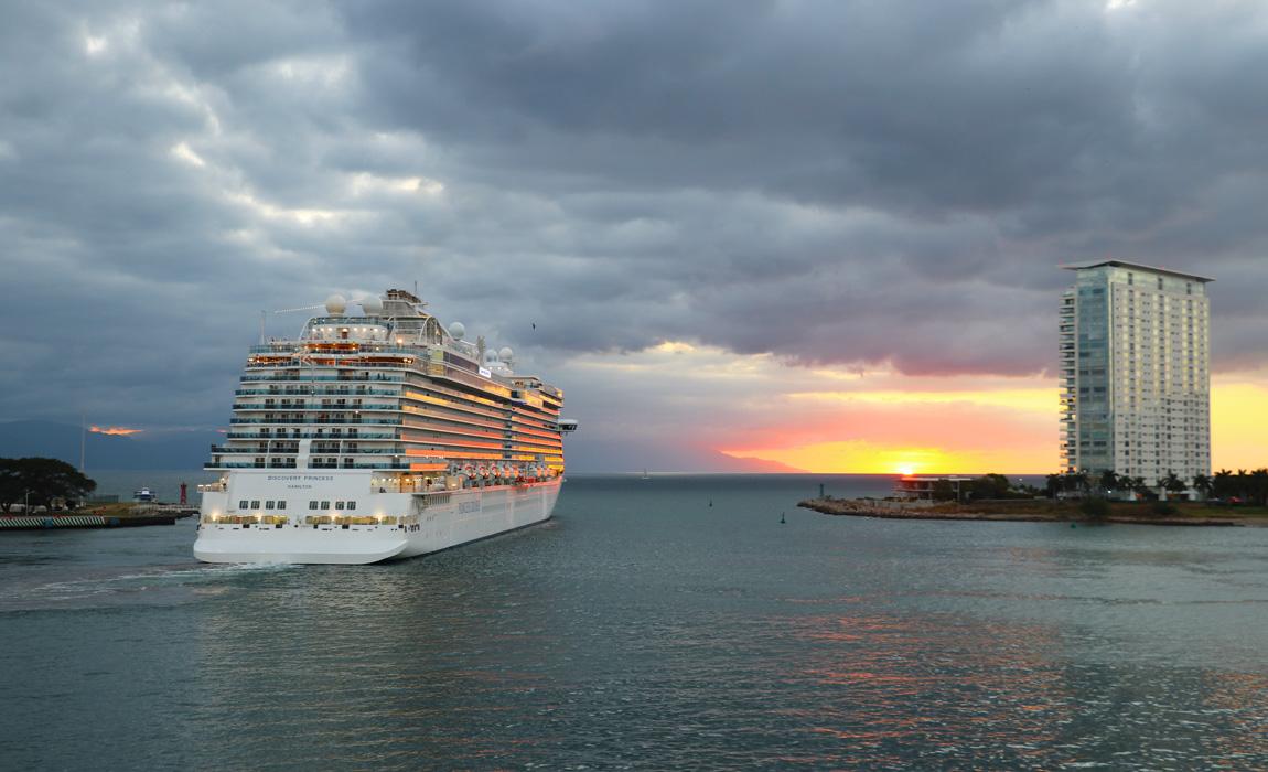 malacon puerto vallarta