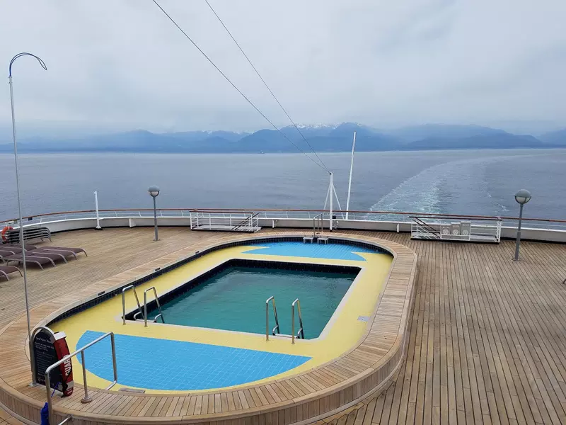 weather and empty pool area on holland america line maasdam sailing from Vancouver to San Diego