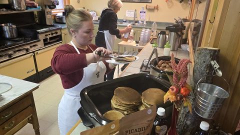 Pancake breakfast kitchen elmhurst lodge